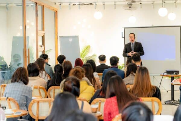 Train The Trainer 2026: Đào Tạo Giảng Viên Nội Bộ Thực Chiến